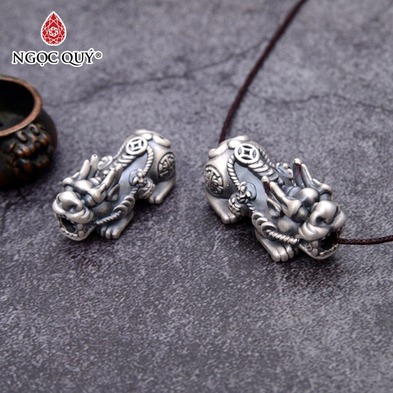 [HCM]Charm bạc tỳ hưu xỏ ngang - Ngọc Qúy Gemstones