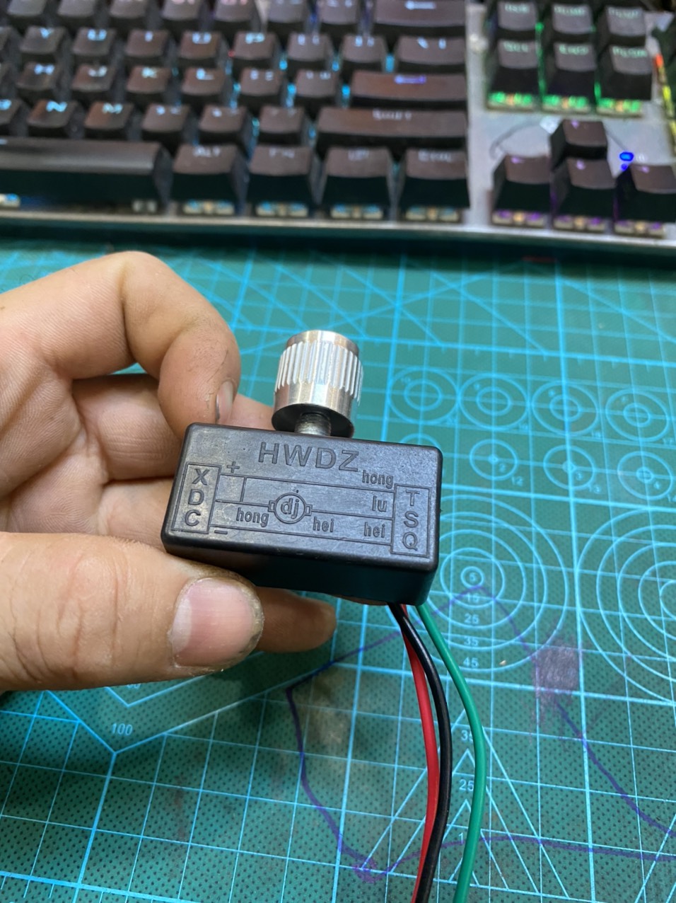 Động cơ quạt 775 12v dc có lắp sẵn chục quạt moto 775 new