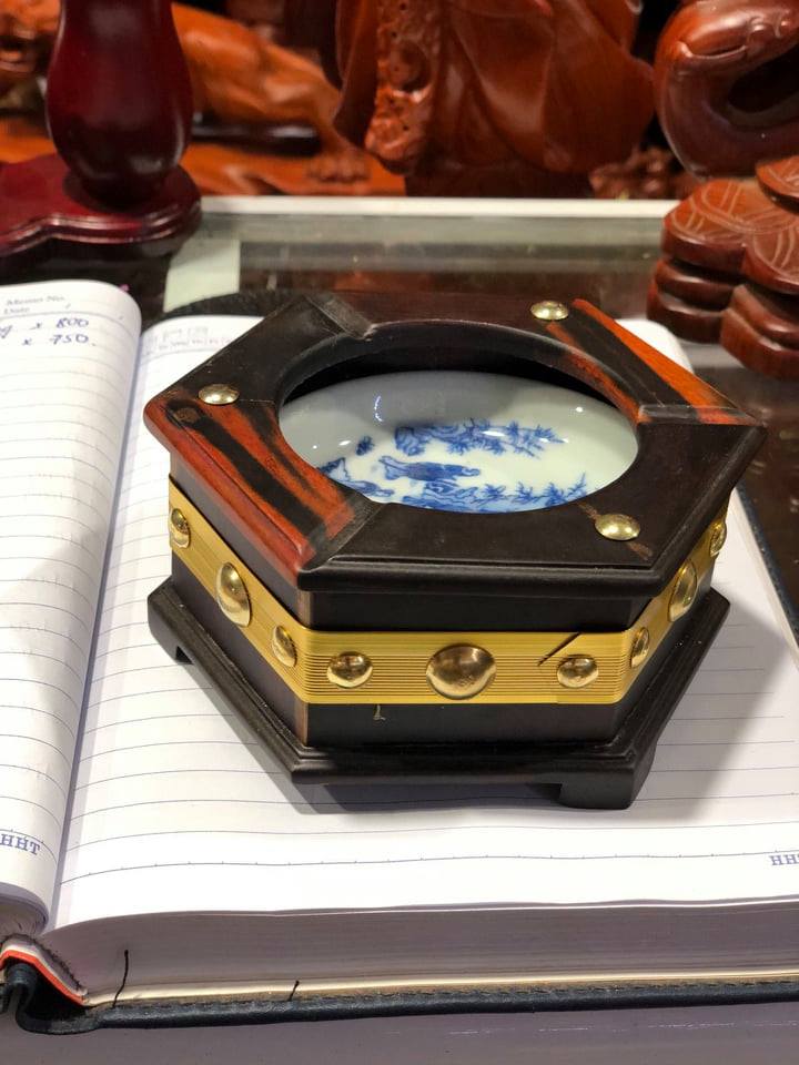 Gạt tàn gỗ trắc