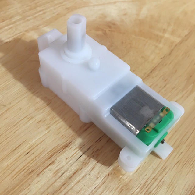 Động cơ giảm tốc DC 3 - 5V màu trắng. Chế tạo mô hình, thiết kế robot, xe đồ chơi...