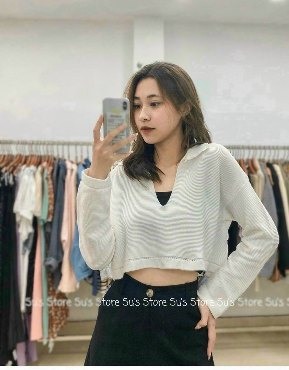 Áo thun croptop cổ trụ tay dài