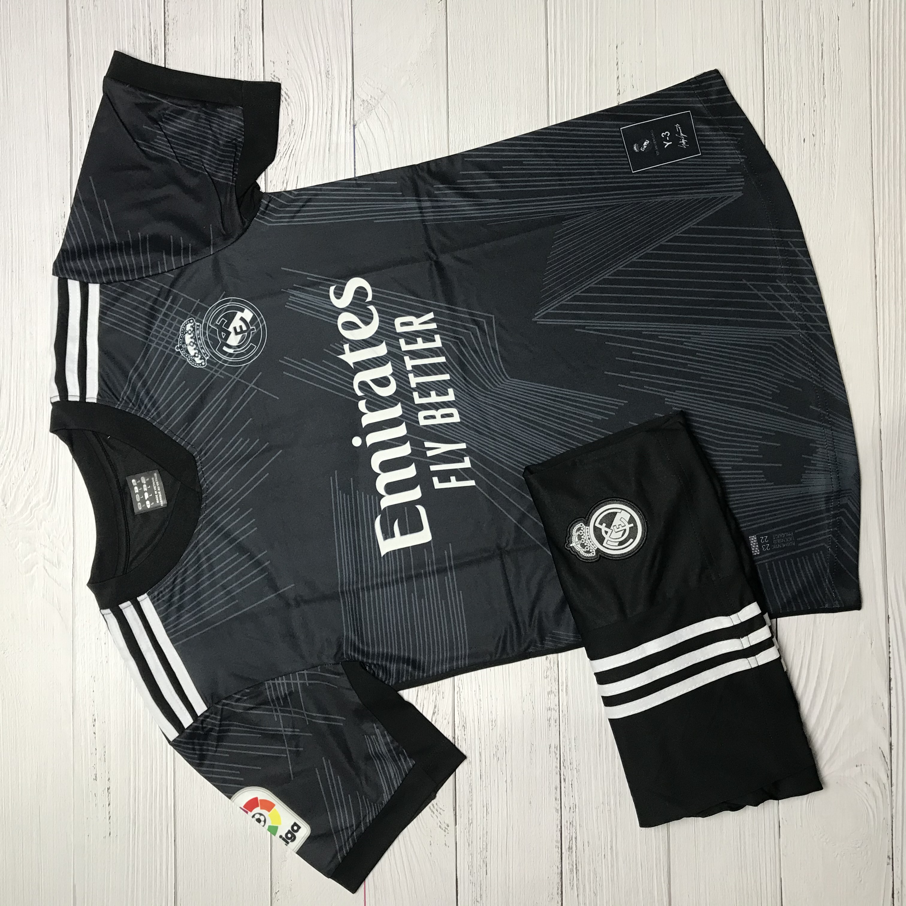 Áo Bóng Đá CLB Real Madrid-Mẫu Độc LẠ-Thun Thái Cao Cấp