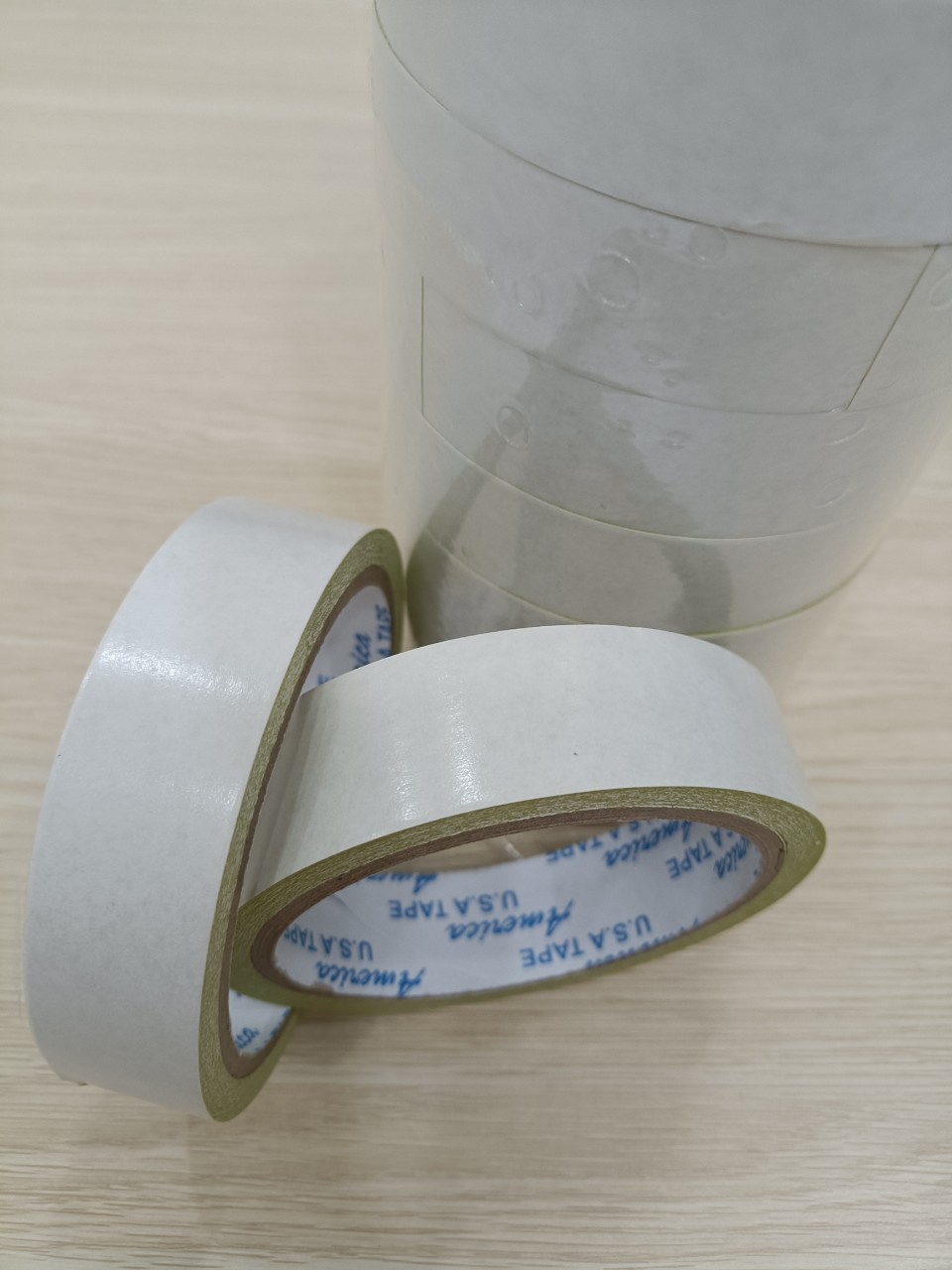 Băng keo 2 mặt vàng dầu siêu dính 24mm x 9m (1 cuộn)
