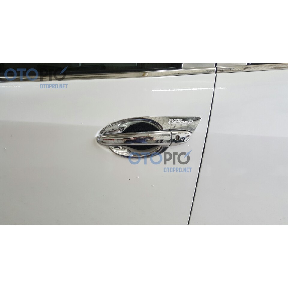 ỐP TAY NẮM VÀ HÕM CỬA MAZDA 2 2015 đến 2024 - 8 tay hõm có nút từ