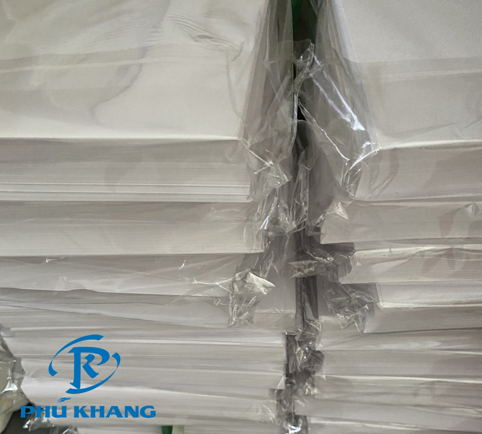 Giấy A4 Fort  định lượng 170gsm [ xấp 100 tờ]