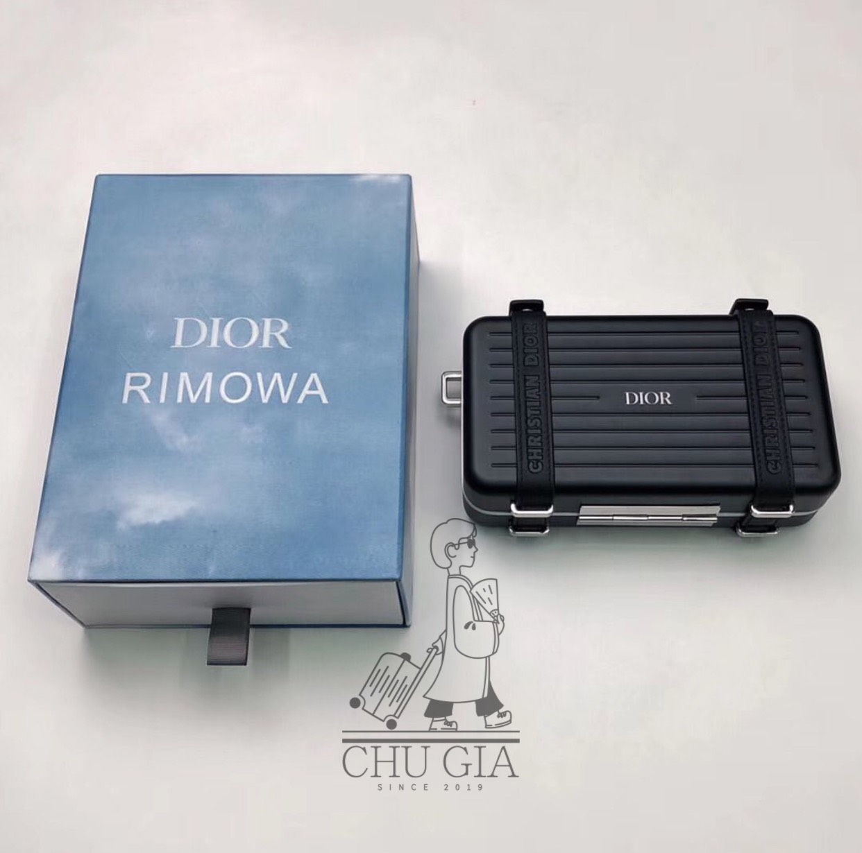 Túi đeo chéo DlOR x RMW