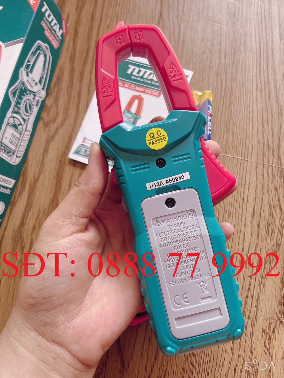 Kềm đo ac kỹ thuật số hiệu total tmt46003