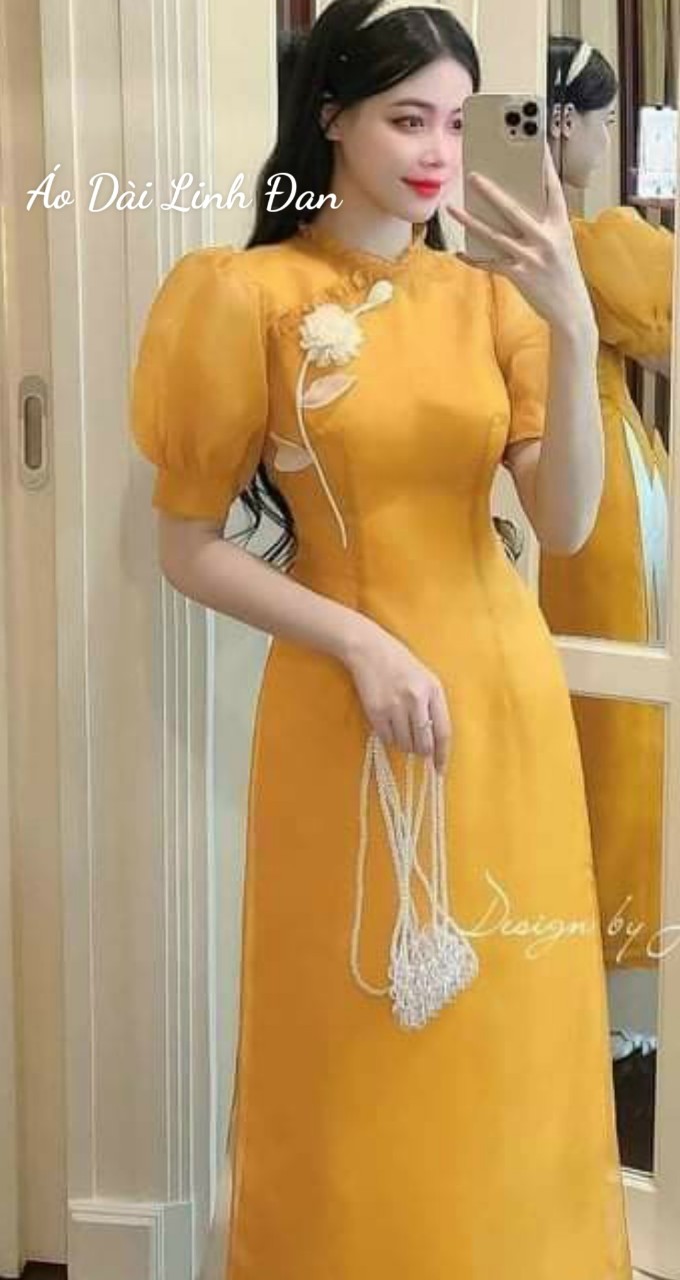 Áo dài cách tân mẫu mới, 4 tà, vải tơ óng đính hoa - Áo Dài Linh Đan