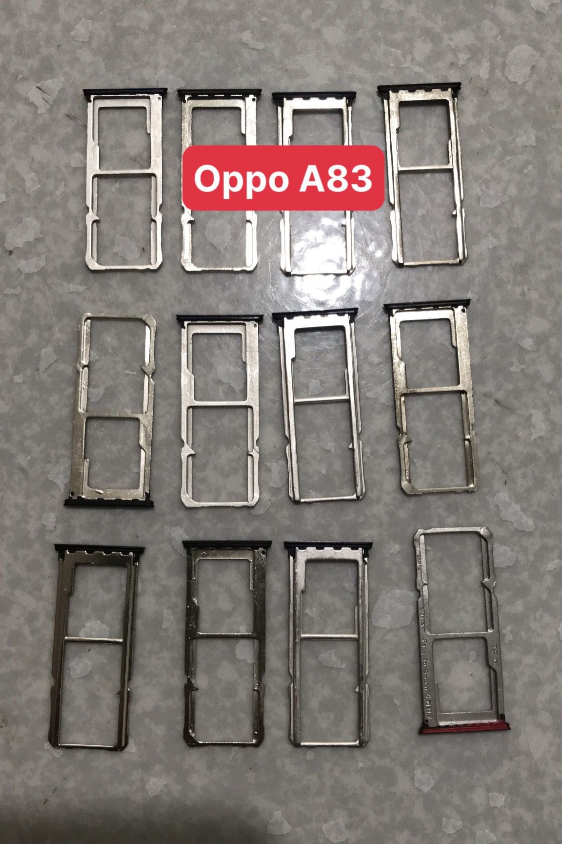 khay sim Oppo A83