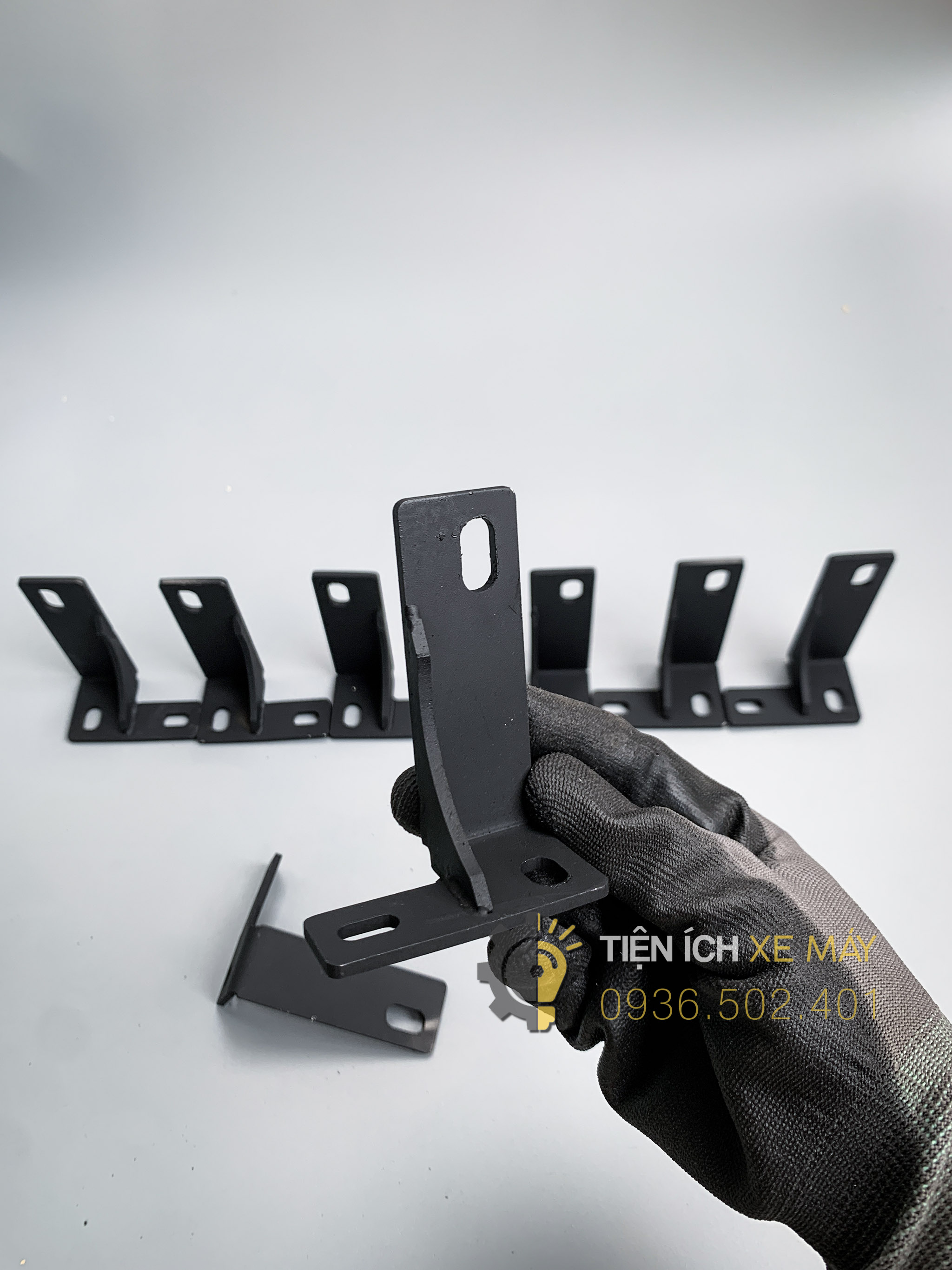 [HCM]Pát gắn đèn trợ sáng dành cho Suzuki Bandit