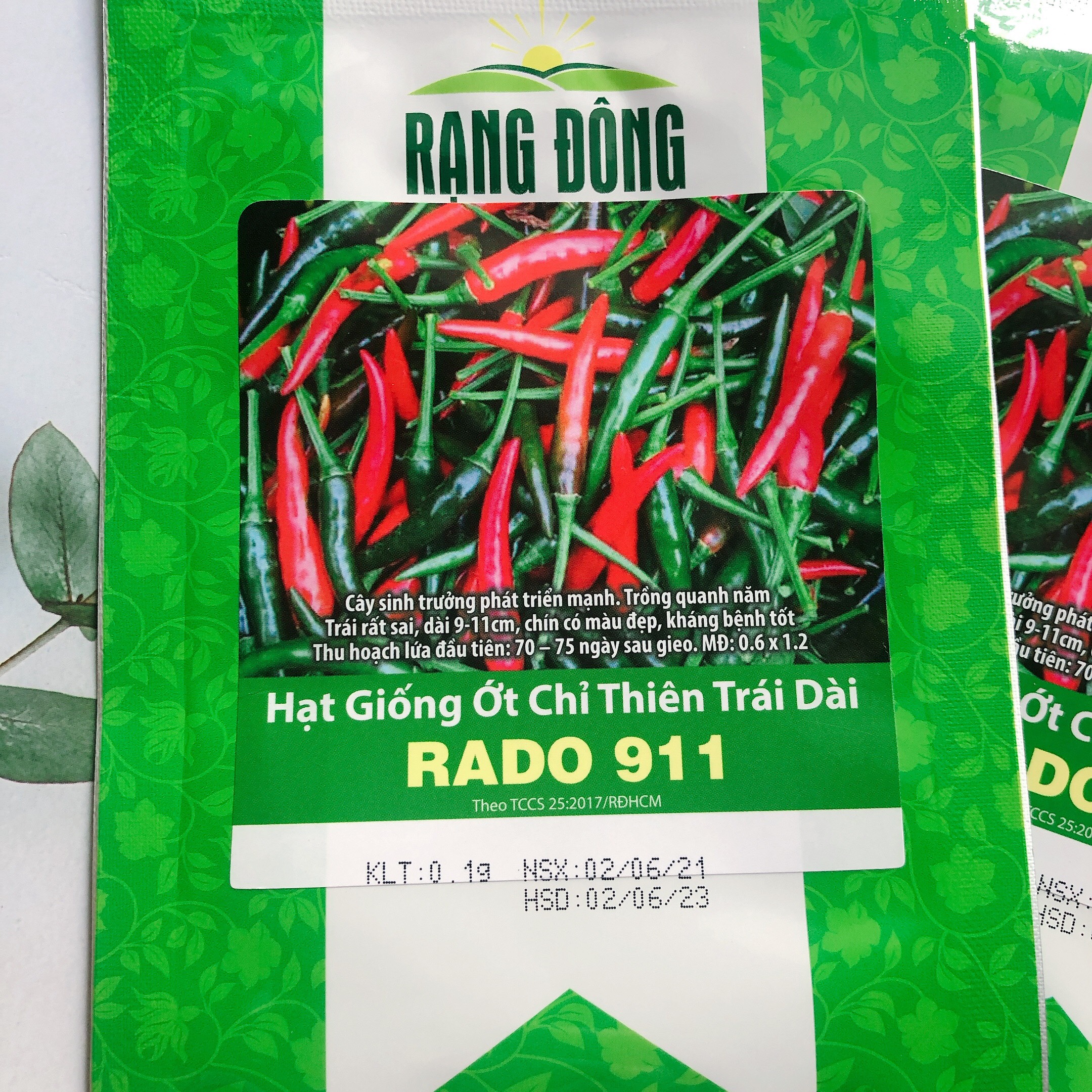 Hạt giống ớt chỉ thiên trái dài Rado 911 gói 0.1gr