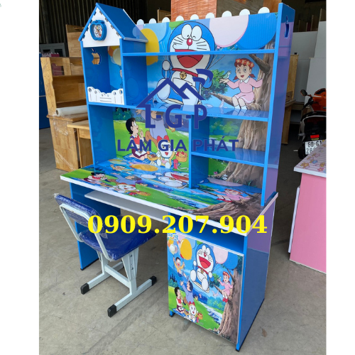Bàn học sinh nhựa cho bé học tập in 3d Doremon sinh động
