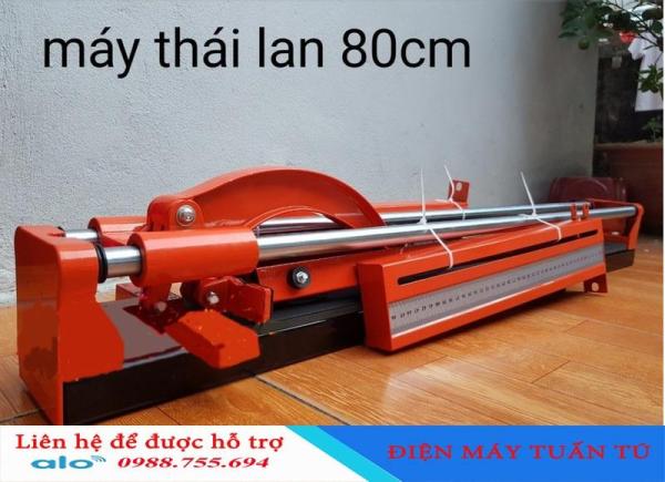 Máy cắt gạch Thái Lan 80cm , máy cắt gạch men 80cm, máy cắt gạch bóng kính Máy cắt gạch tay đẩy Hikari 8800H xuất xứ Thái Lan là loại máy chuyên dụng độc đáo được dùng đểcắt các loại gạch men, gạch bóng kiếng, gạch ốp tường