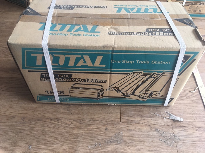 THÙNG ĐỒ NGHỀ TOTAL THT10702 (400x200x159MM)