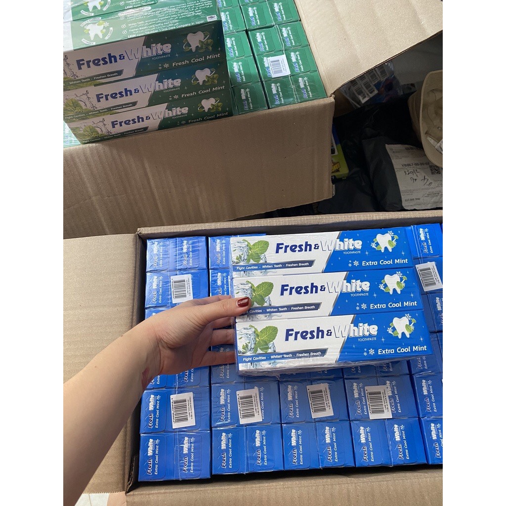 Kem đánh răng Fresh White Thái Lan