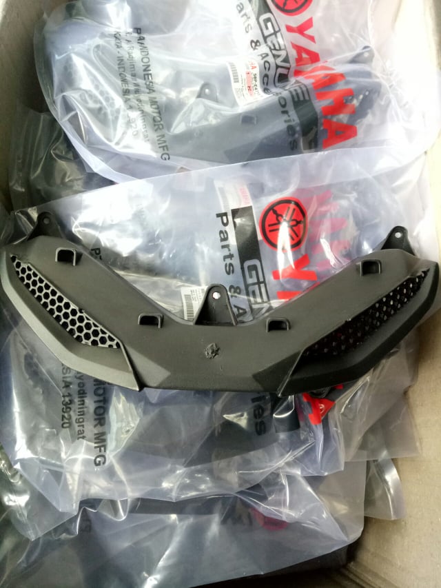 Khung nhựa đemi lắp xe exciter 150 bao ngầu (không có đèn )