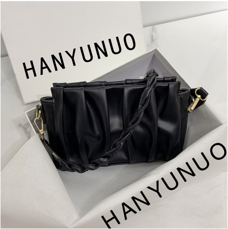 TÚI ĐEO CHÉO NỮ DA KÈM DÂY ĐỤC LỖ CÁ TÍNH