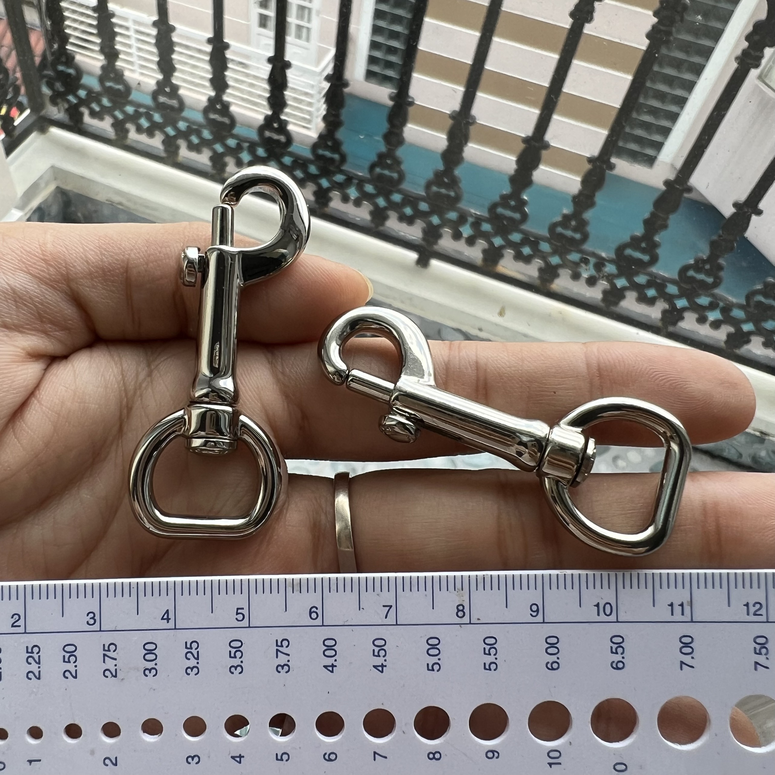 Càng cua dập chữ c 20k/ cặp
