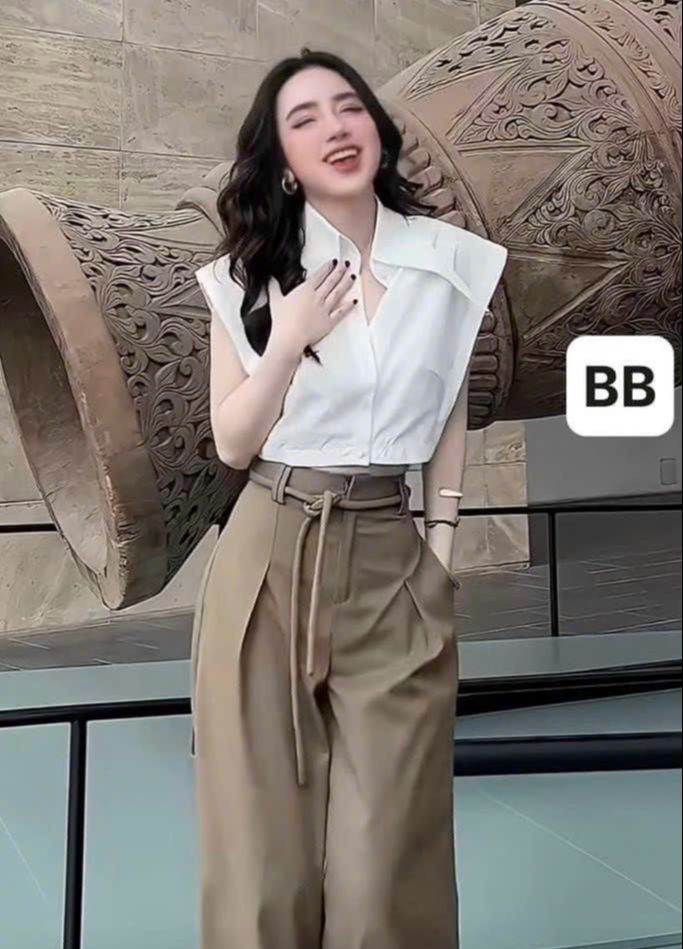 Áo sơ mi voan mềm siêu xinh xắn.