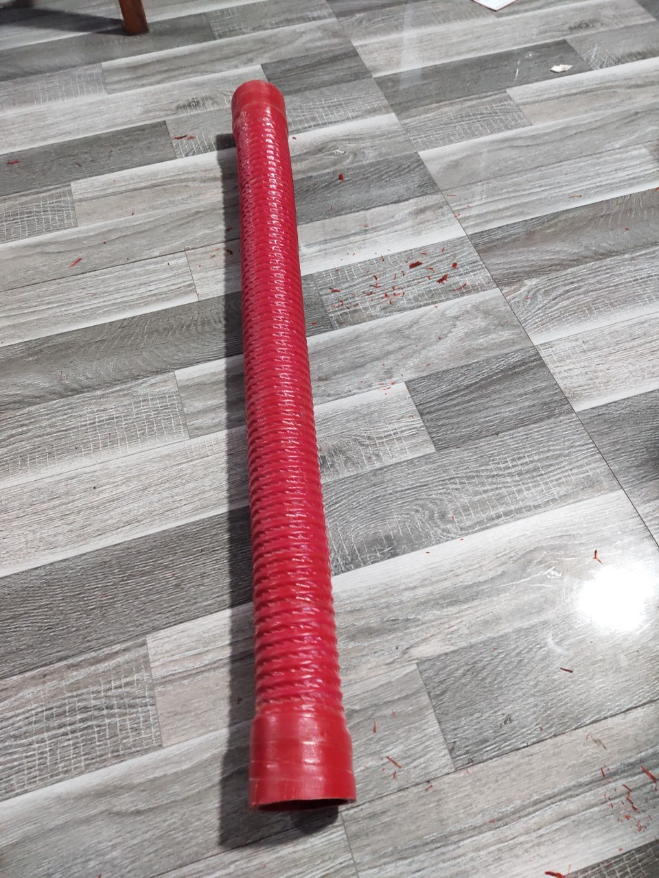 Sản phẩm gia đình làm: Cao su cổ hút phi 60 dài 80cm đỏ