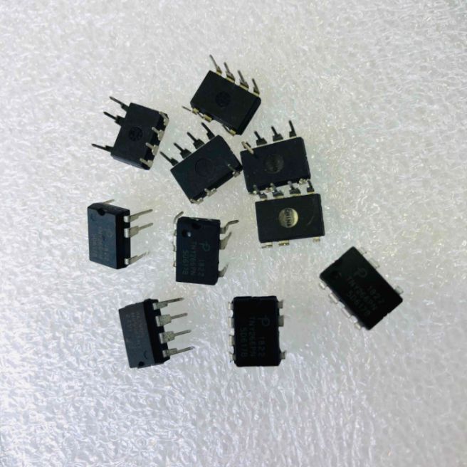 5 con IC nguồn 7 chân LNK500