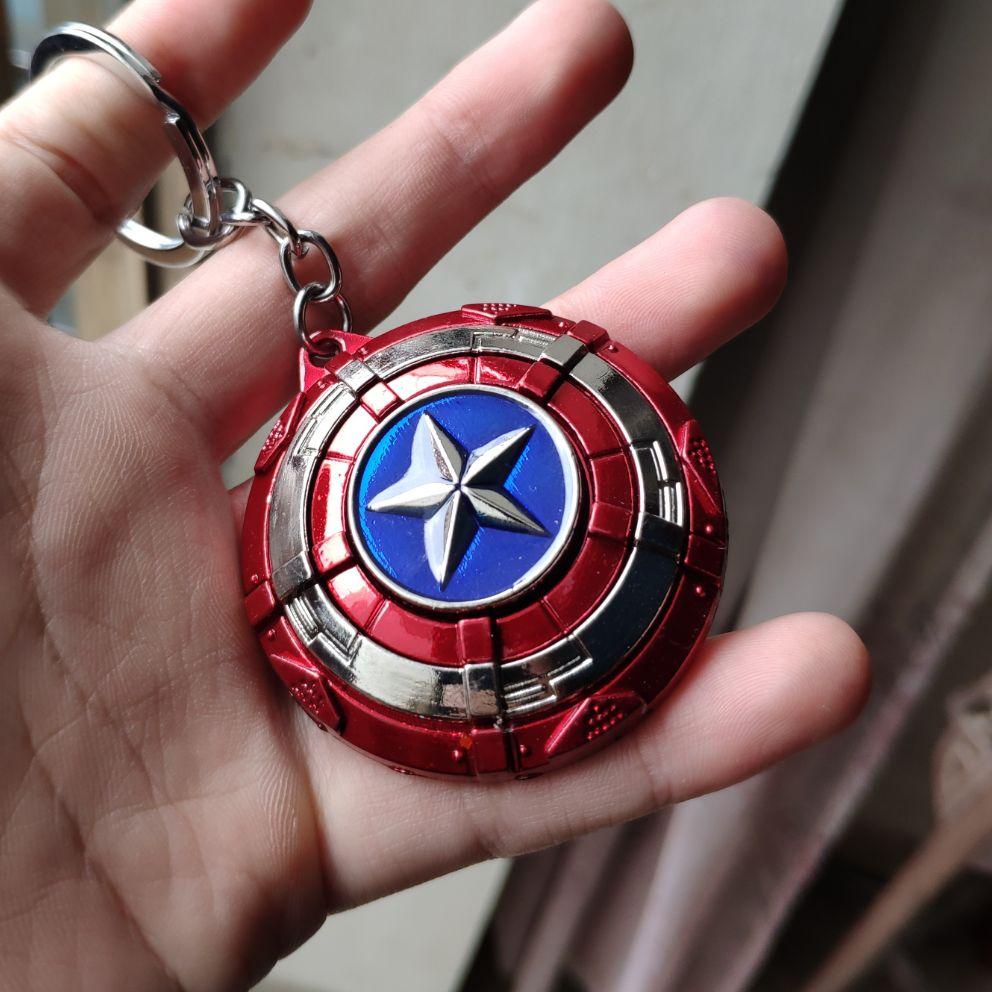 Mô hình thép Khiên cap xoay được ngôi sao ở giữa như spinner kiêm móc khóa Captain America Marvel