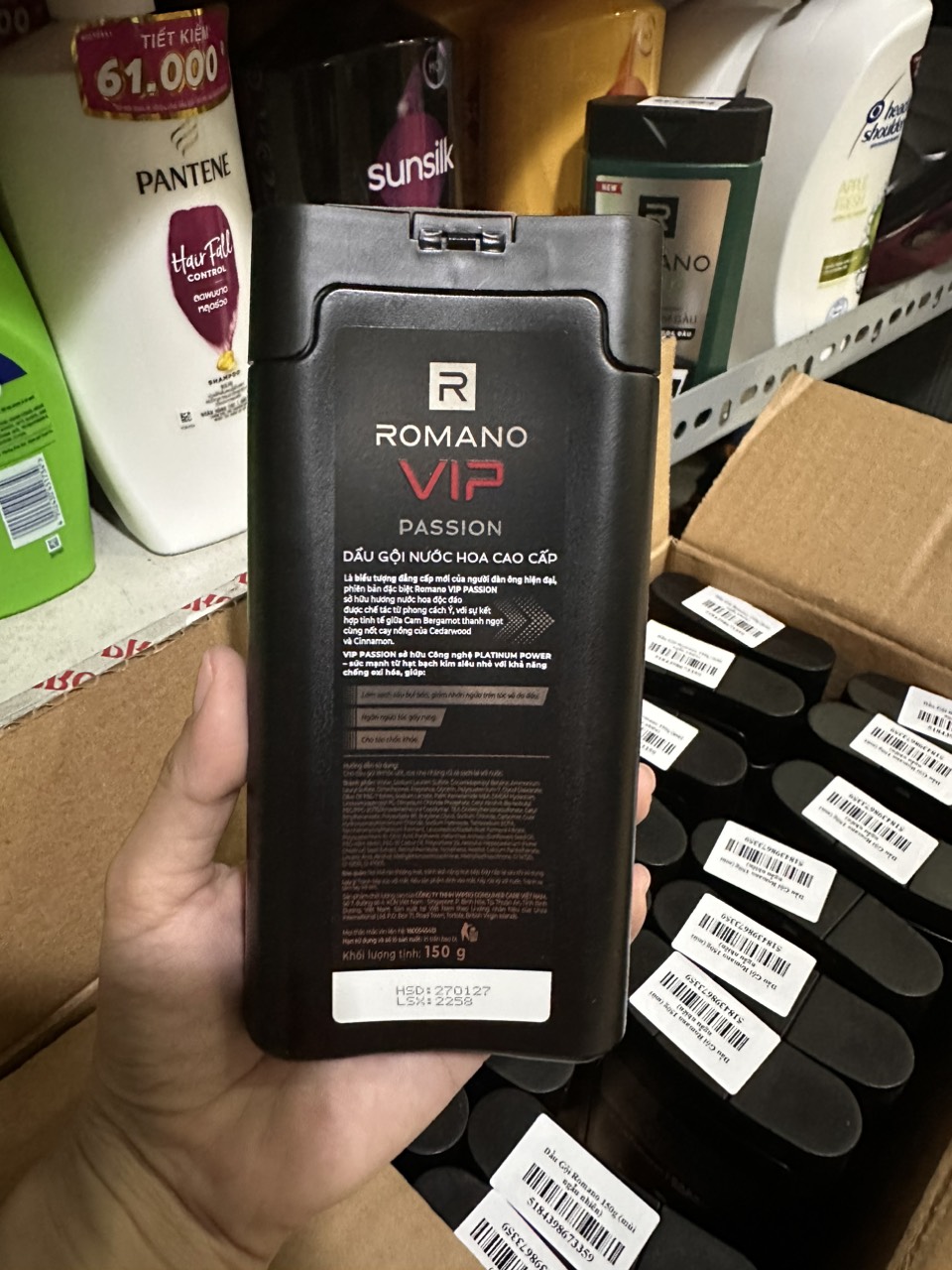 Dầu gội cao cấp Romano Vip 150G HSD 2027