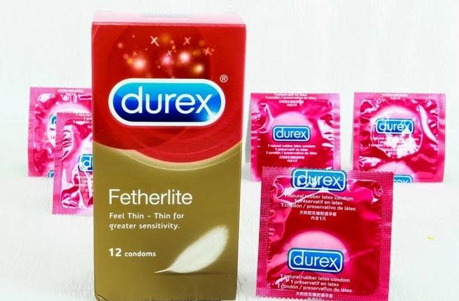 Bao cao su siêu mỏng tự nhiên Durex FETHERLITE hộp 12c