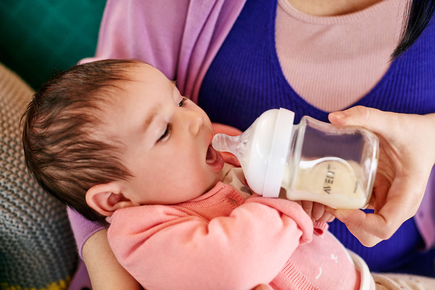 Bình sữa Philips AVENT thuỷ tinh 120-240ml được chọn núm