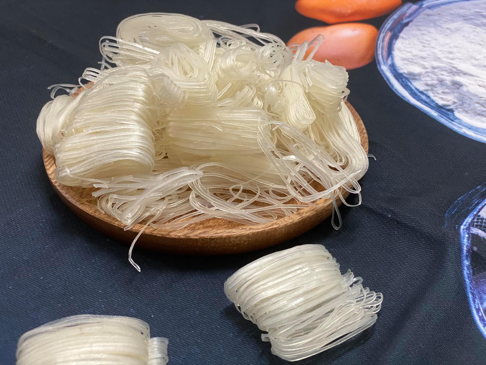 Hủ tiếu khô