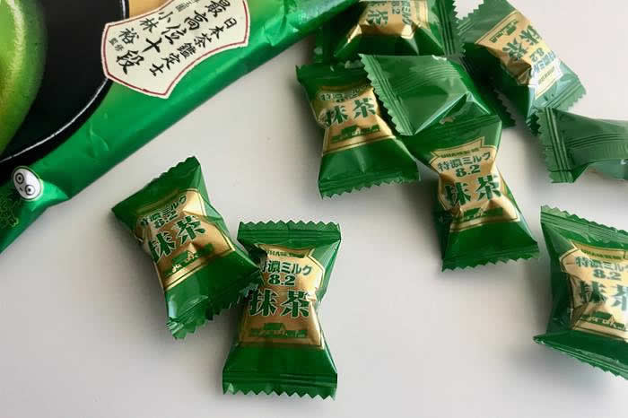 Kẹo Sữa Trà Xanh UHA Tokuno