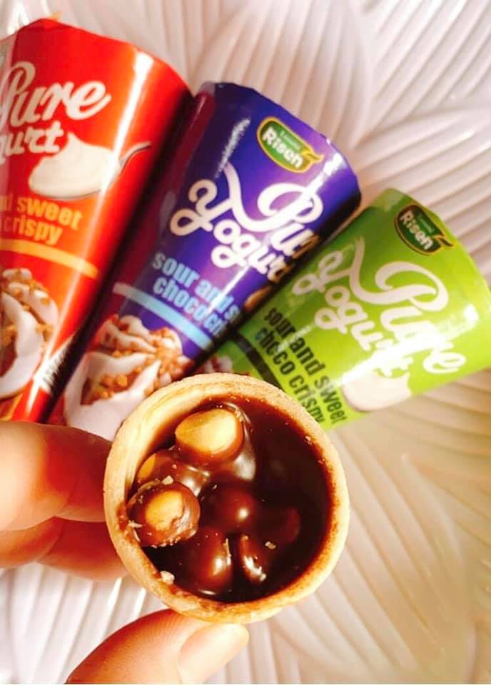 Bánh Yogurt Chocolate Crisp Tube 320g