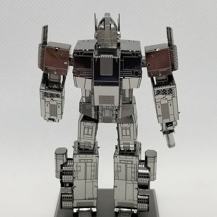 Mô Hình 3D Kim Loại Transformers Robot Optimus Prime Phe Autobot (chưa ráp)