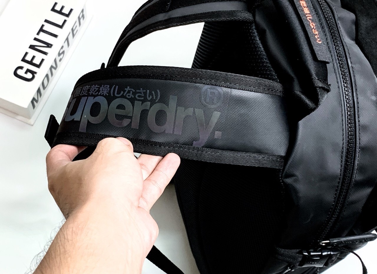 [HCM]Balo đựng laptop SUPERDRY logo phản quang.(ảnh thật)