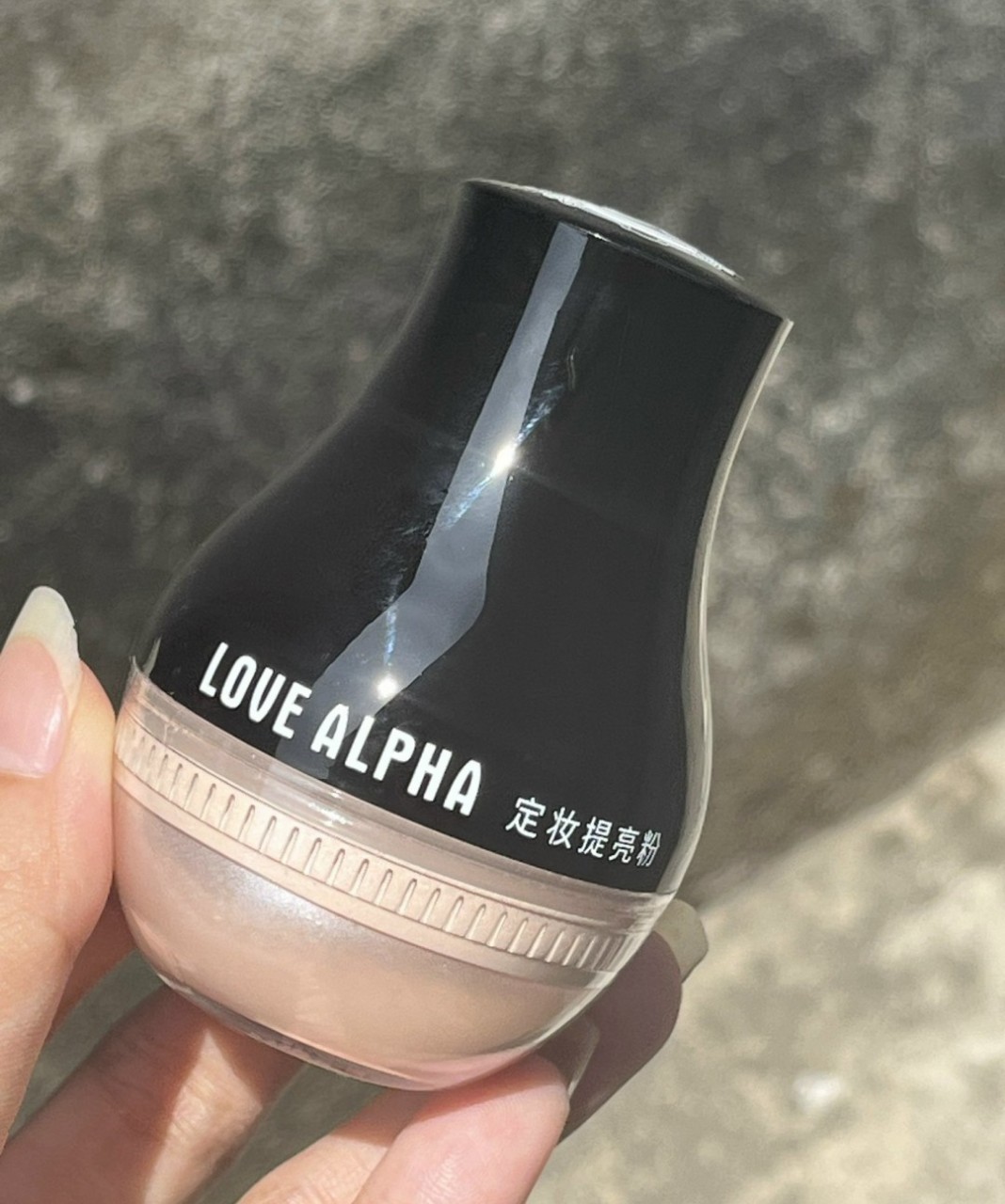 [HCM] Phấn Phủ Bột LoVe ALPHA Trang Điểm Sáng Mịn Da