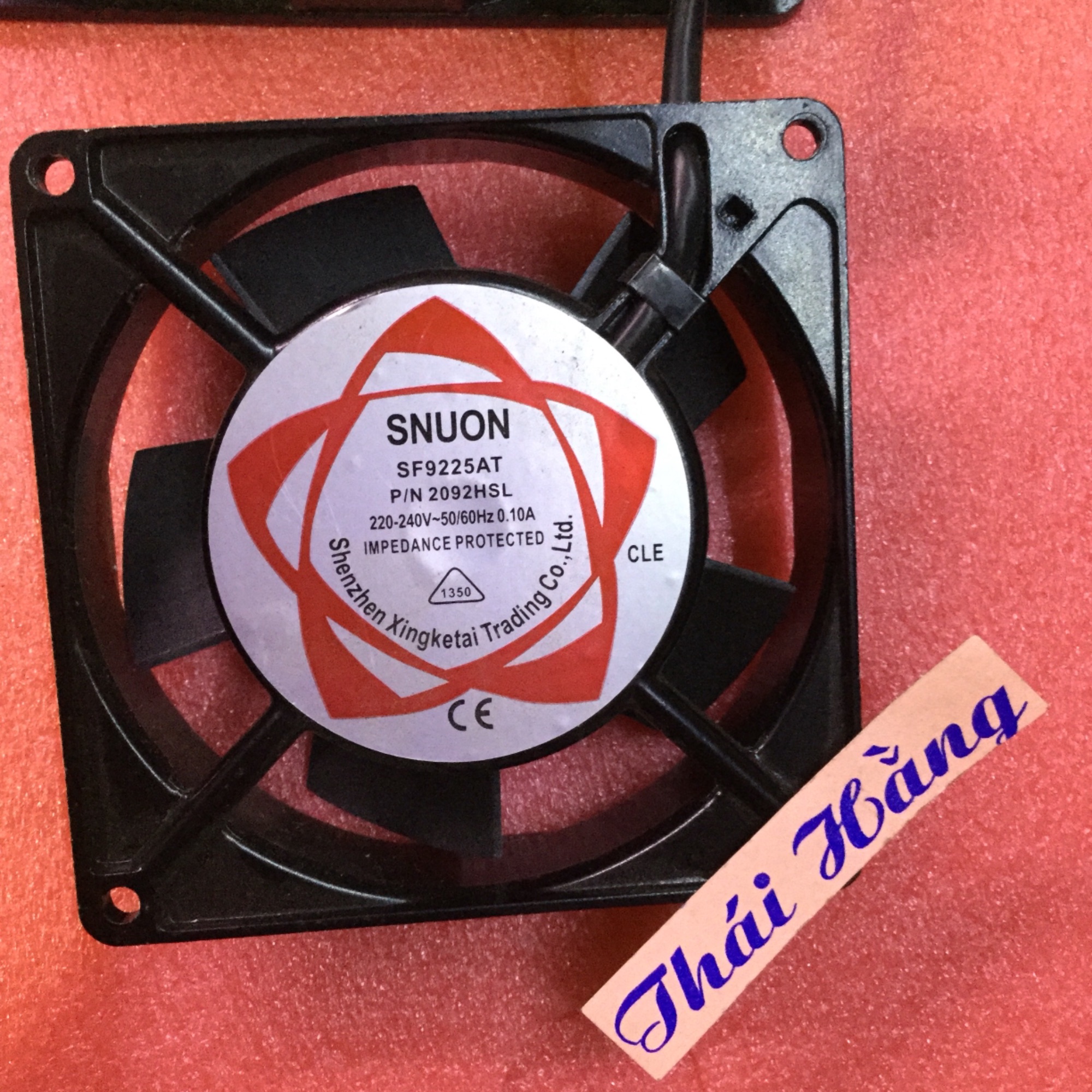 Quạt 9 x9 cm 220 v