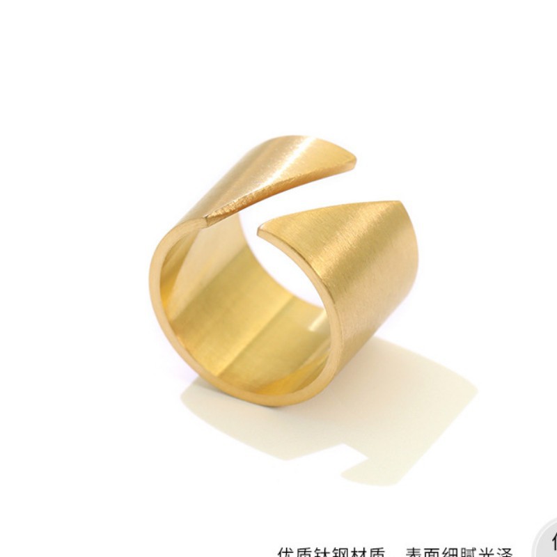 Nhẫn Nữ Bản To Titan Ko Đen TT 2556