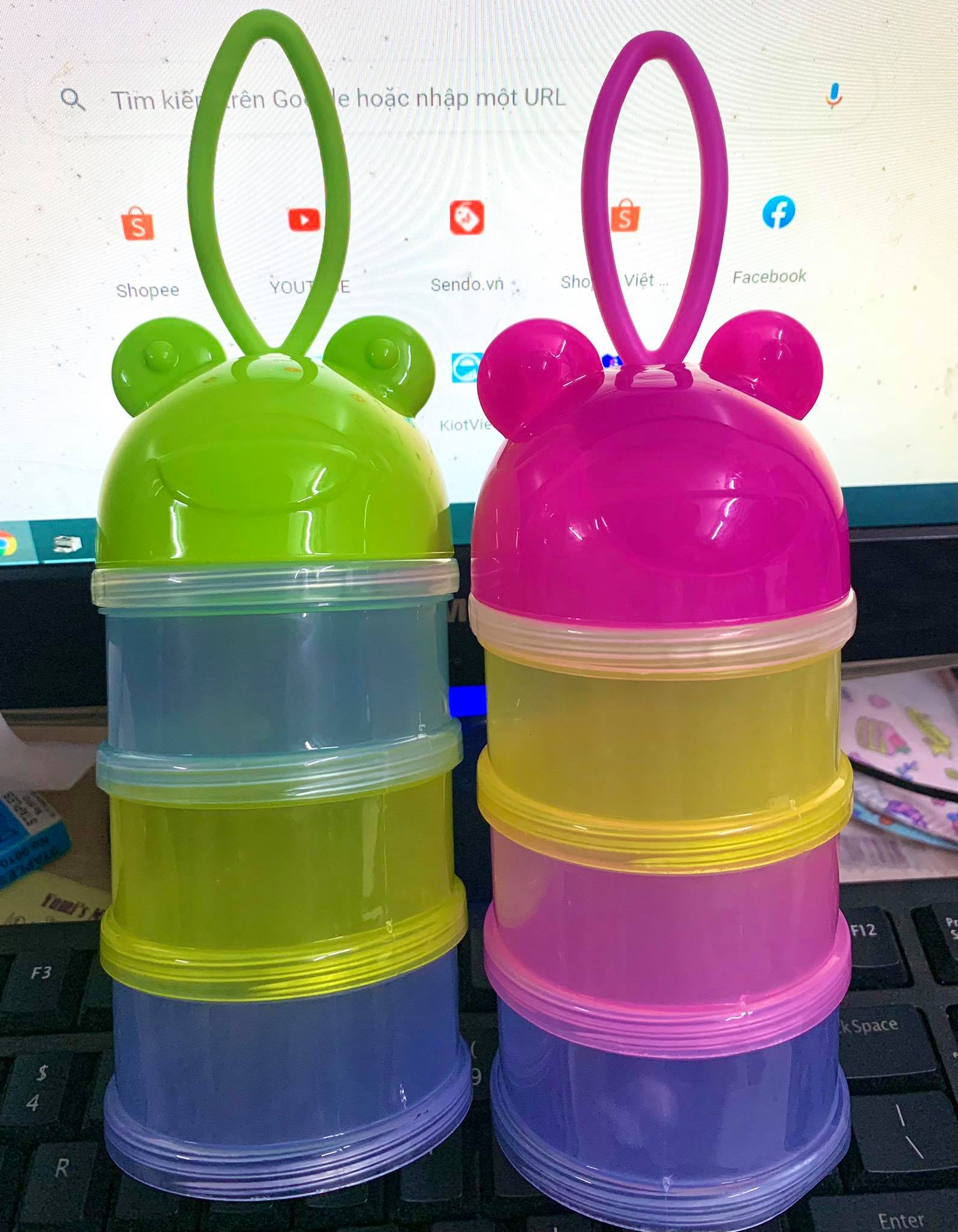 Hộp chia sữa 3 ngăn phối màu