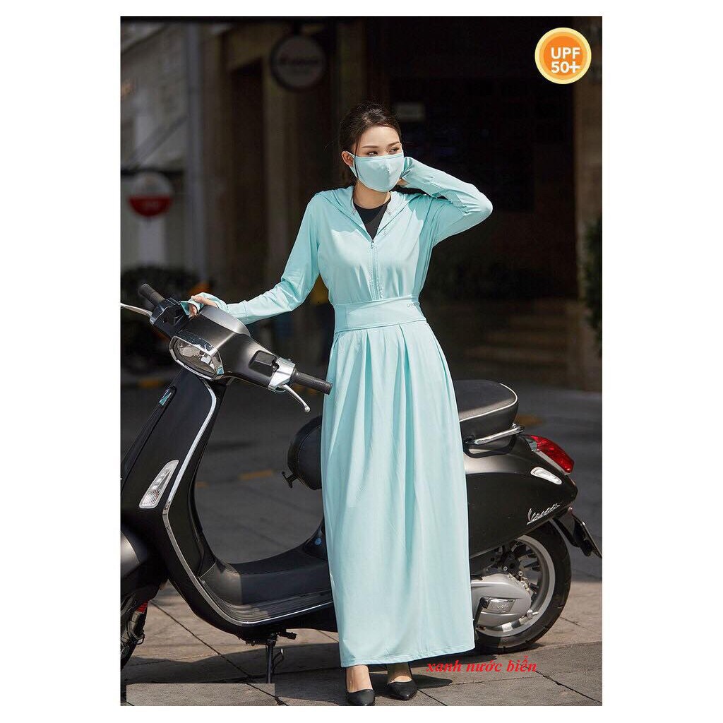 Com bo sét áo chống nắng và váy nắng vô cùng thời trang cho chị em diện nắng