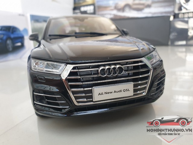 [HCM]Xe mô hình Audi Q5 L 2018 tỉ lệ 1:18
