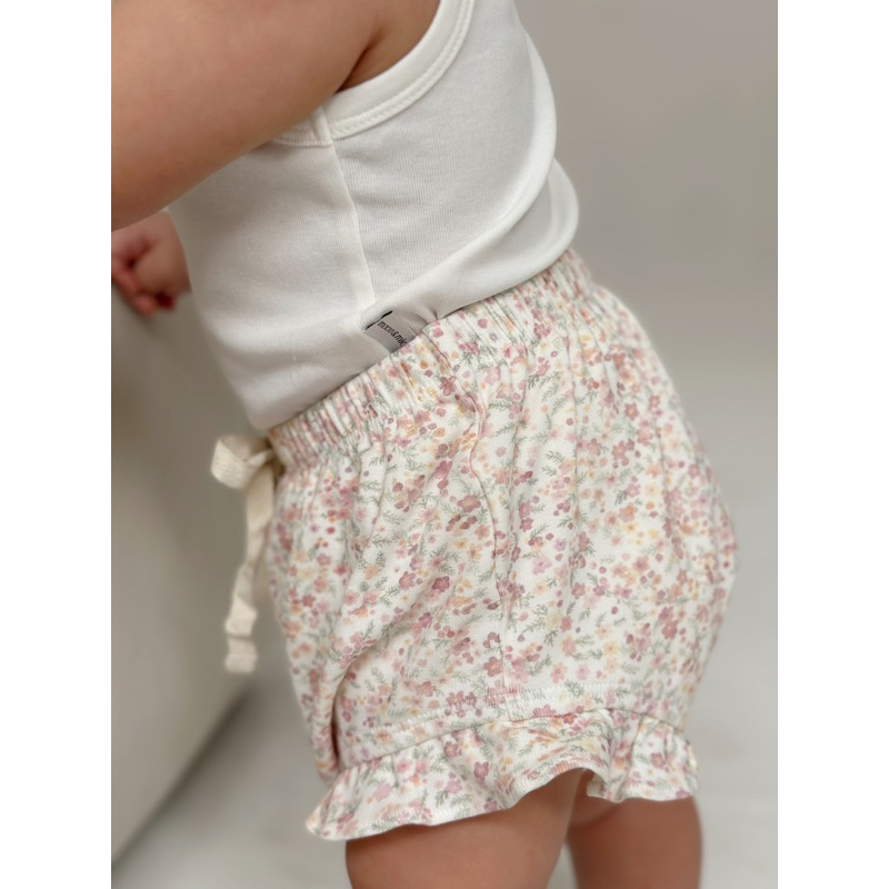 Quần Ngắn Có Bèo Macro & Micro Cotton Frill Cover