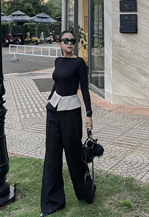 COCO SIN - Quần Đen Xẻ Lai Phối Lưng