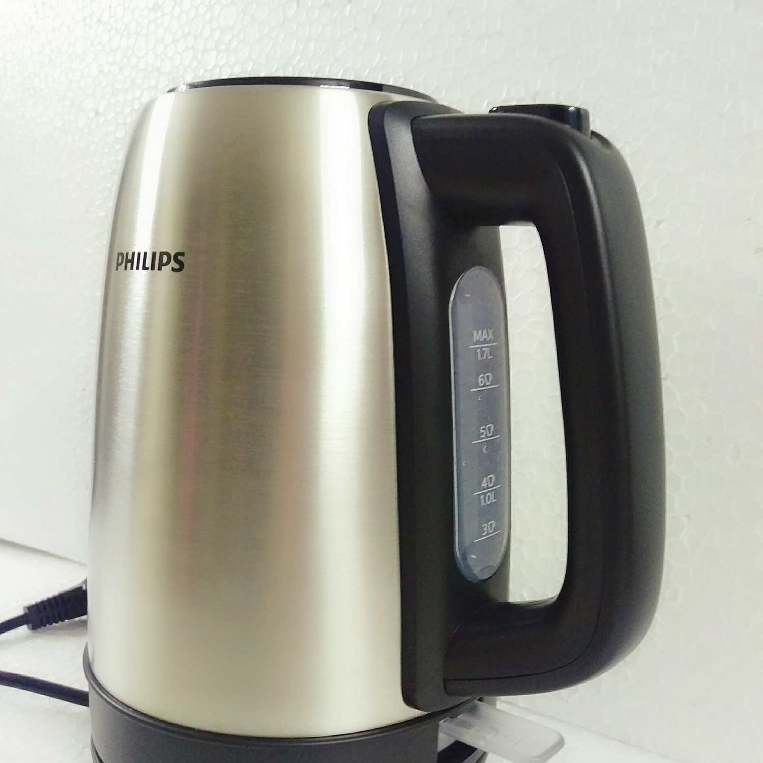 Ấm đun nước siêu tốc Philips HD9350/90