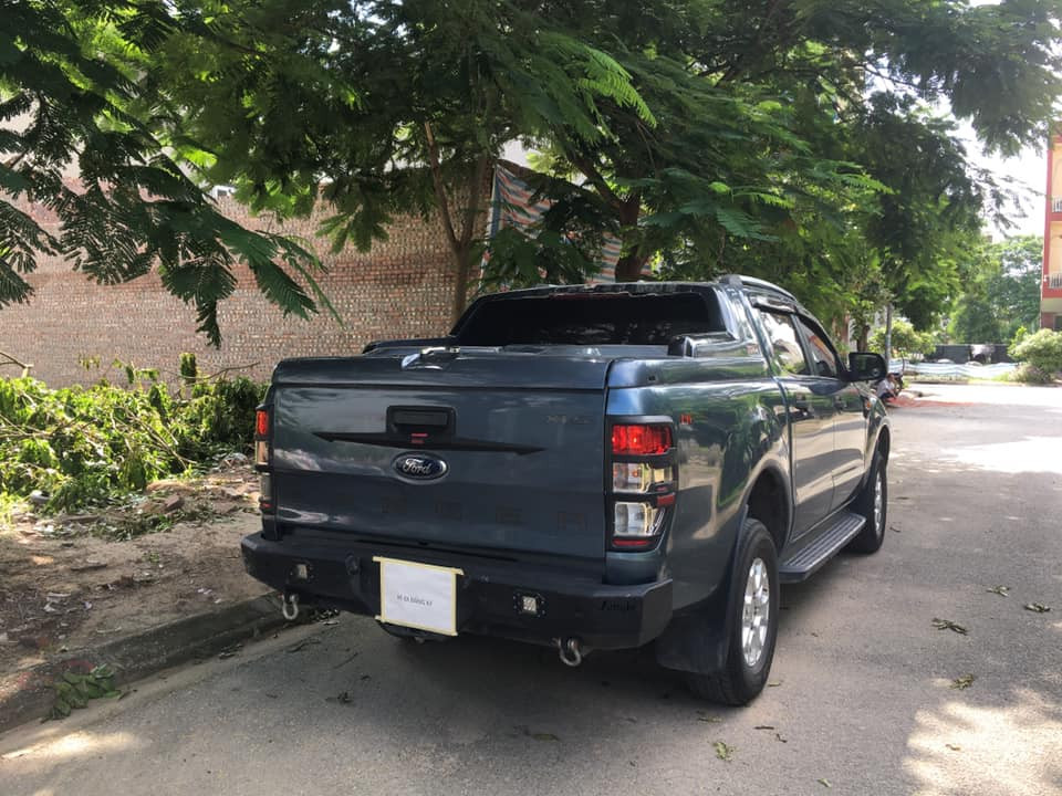 Bộ Ốp hõm cốp đen Ford Ranger đời 2015 đến 2021.