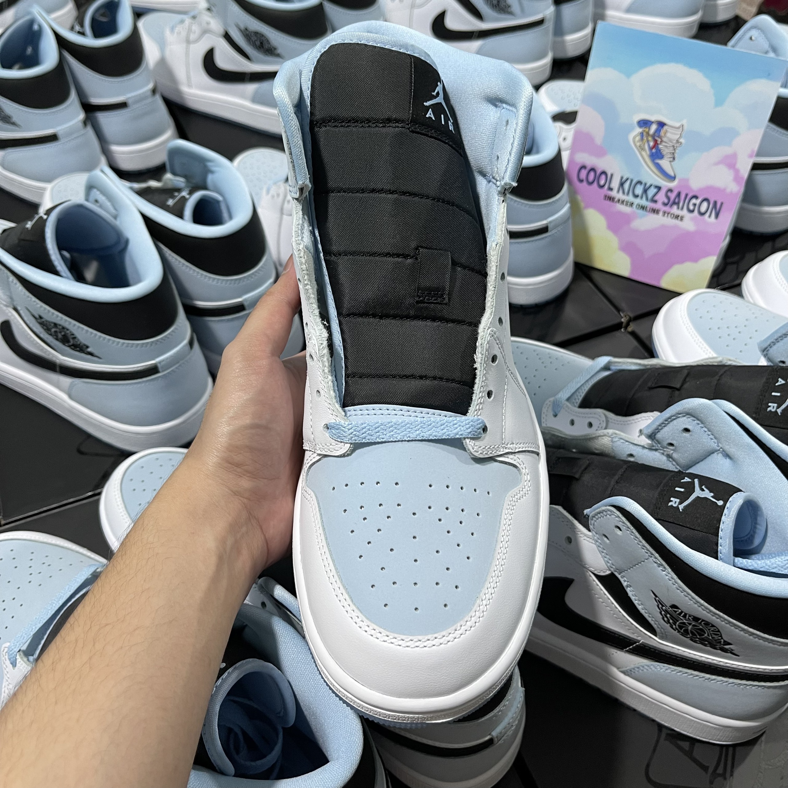 [CHÍNH HÃNG] Jordan 1 Mid Ice Blue Full Box Tem Tag (DV1308-104)