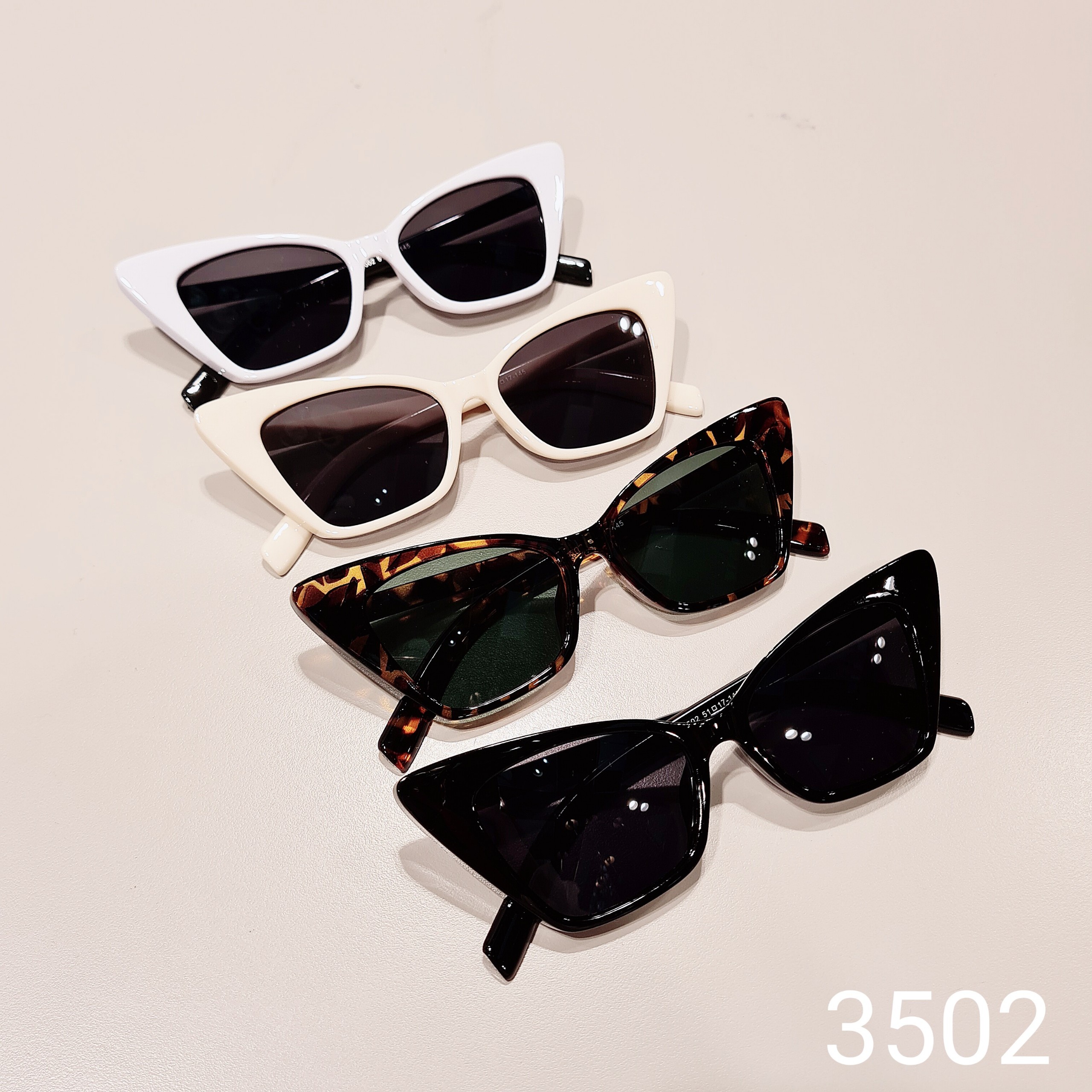 Kính Râm Nữ Mắt Mèo Cá Tính 3502 kèm quà