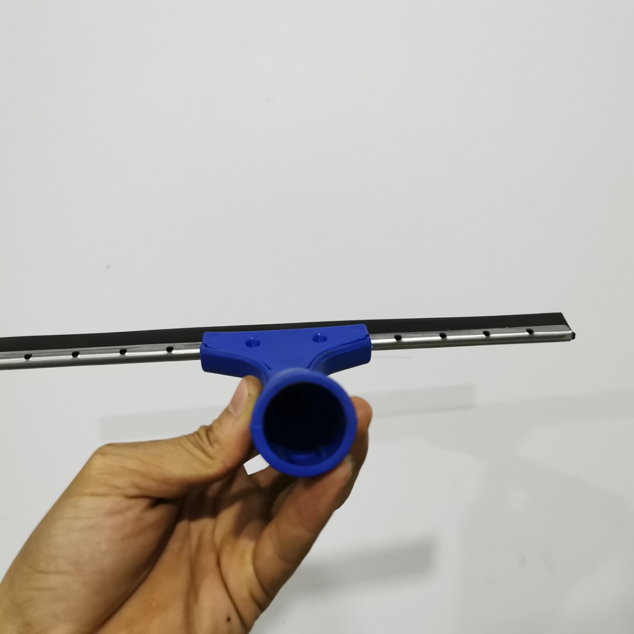[HCM]Tay gạt kính 25cm