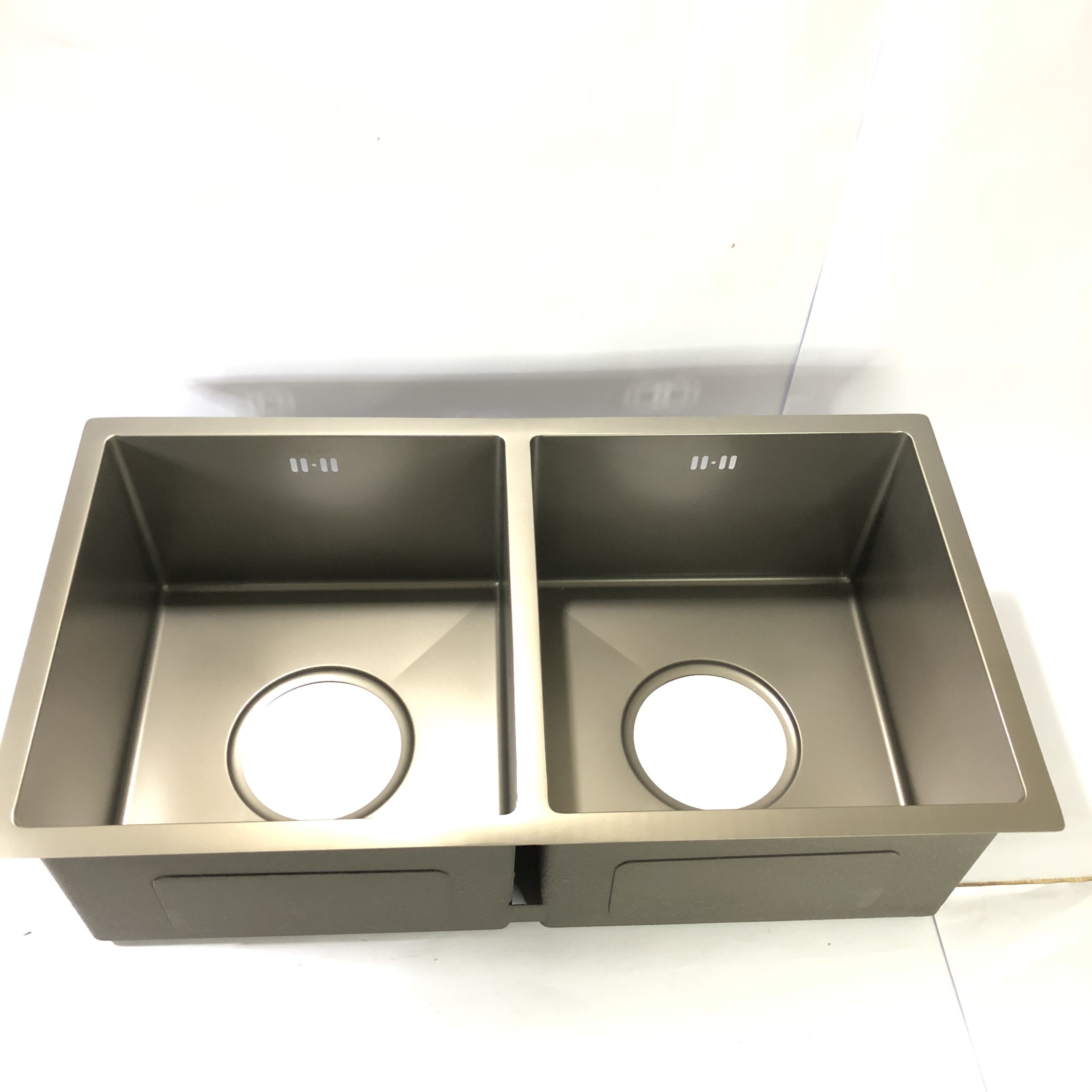 Chậu rửa bát Inox 304 phủ nano Daewon DC8545 (850x450x250mm)