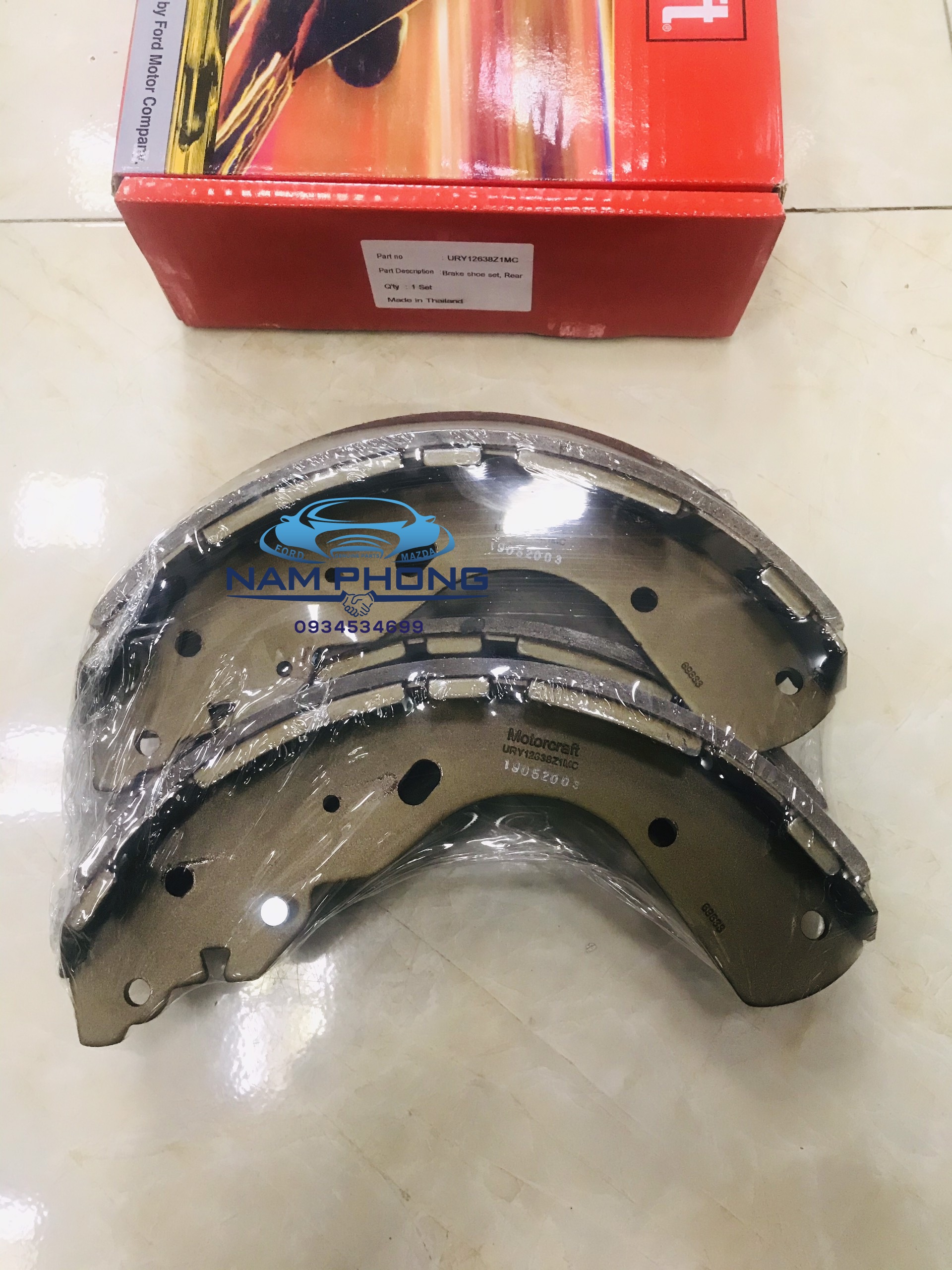 Má phanh sau ranger everest - bố thắng sau ranger everest - guốc phanh sau ranger 01 - 21 everest 05 - 15 - ab312200ba / uhy42638z1mc / ucyr2638z