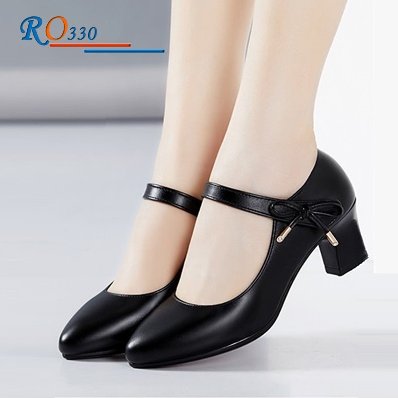 Giày cao gót nữ đẹp đế vuông 5p hàng hiệu rosata hai màu đen đỏ kem ro330